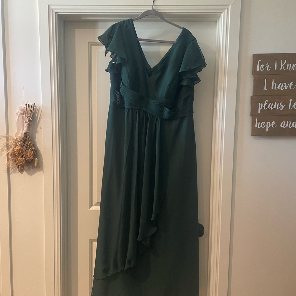 JJs House Elegant Green Wedding Dress